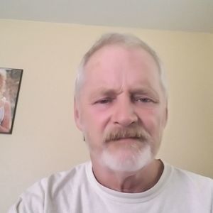 Meet your Posher, Carl